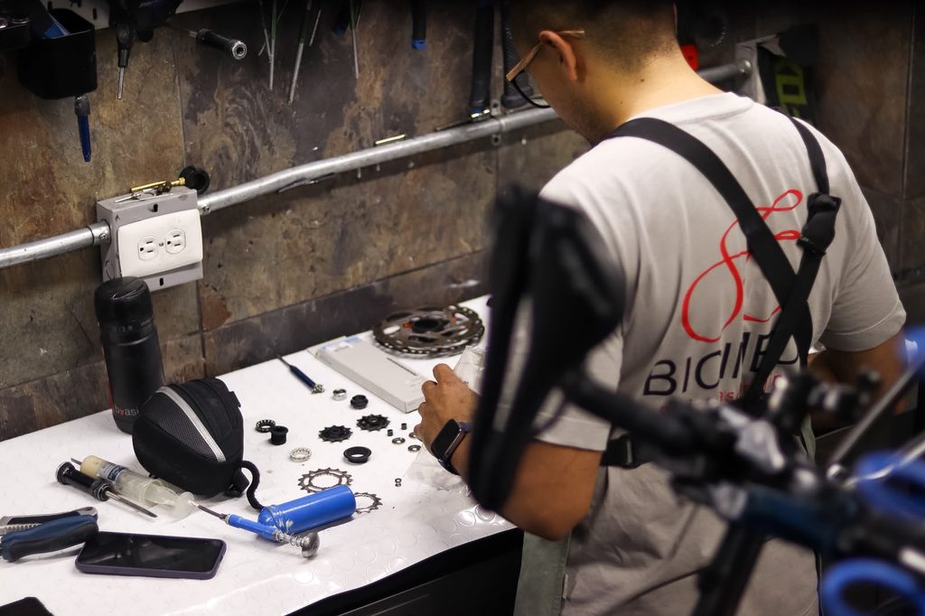 Servicio técnico especializado de bicicletas en Medellín
